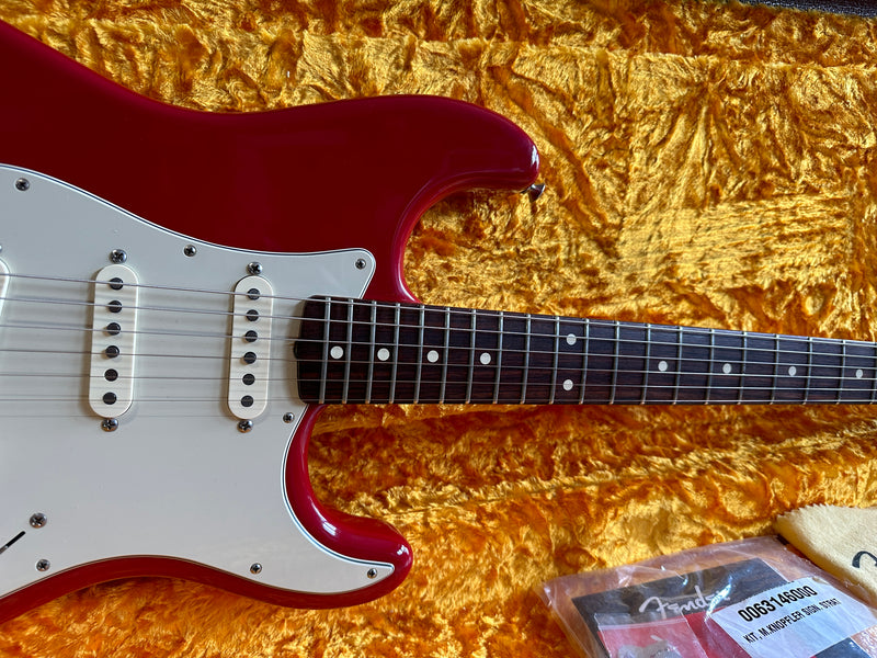 Fender Mark Knopfler Artist Series Signature Stratocaster Dakota Red 2003