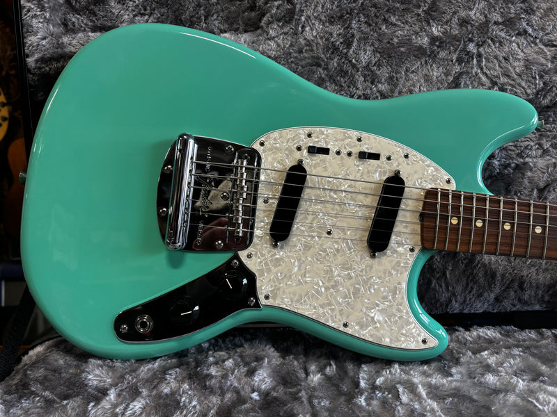 Fender Vintera '60s Mustang Sea Foam Green 2022