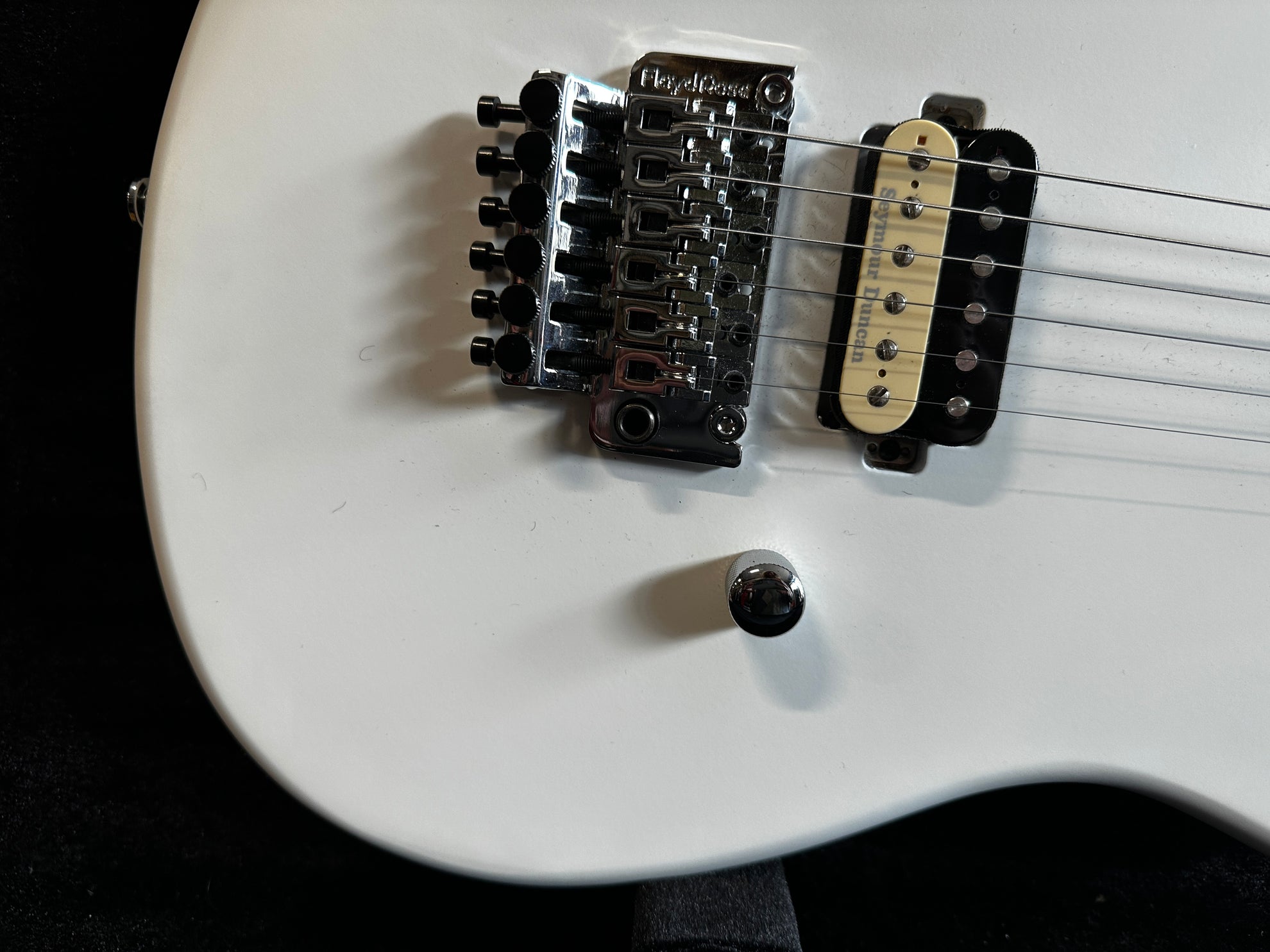 Kramer The 84 Matte White 2022 - Some Neck Guitars