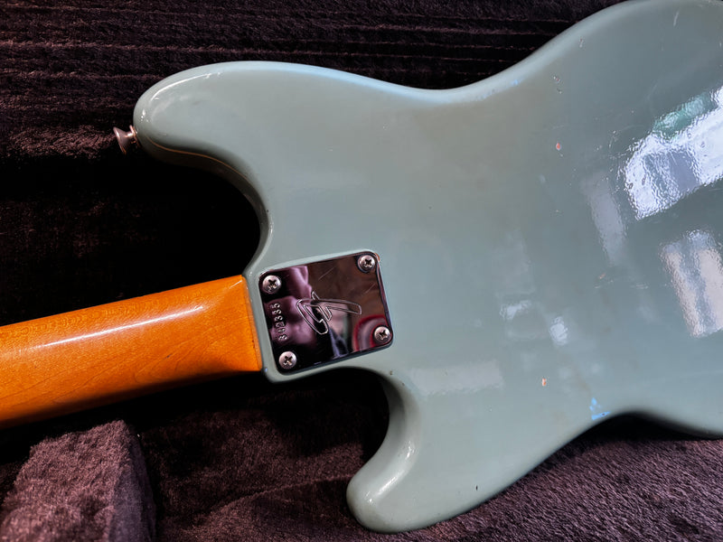 Fender Musicmaster Bass Daphne Blue 1972