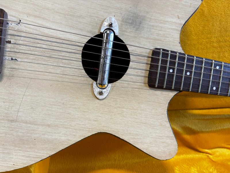 Silvertone Convertible Blonde 1959