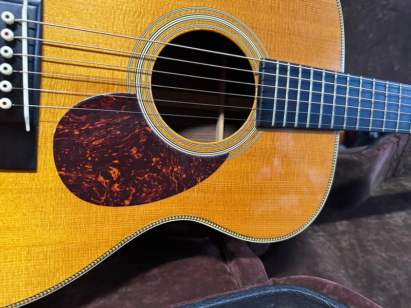 Martin OM-28V Vintage Series Natural 2006