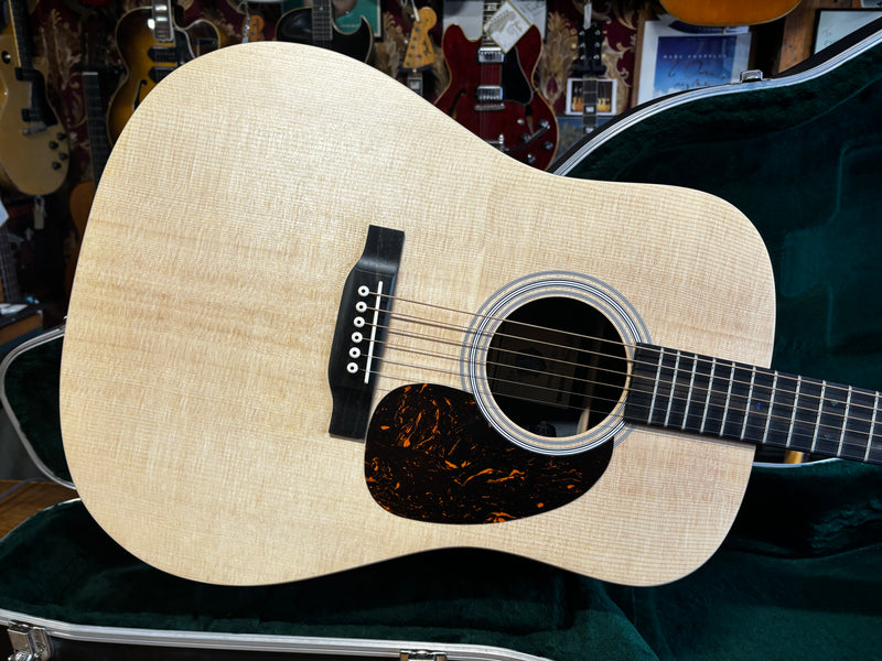 Martin D-X2E Billy Strings