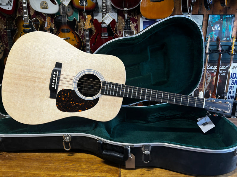 Martin D-X2E Billy Strings