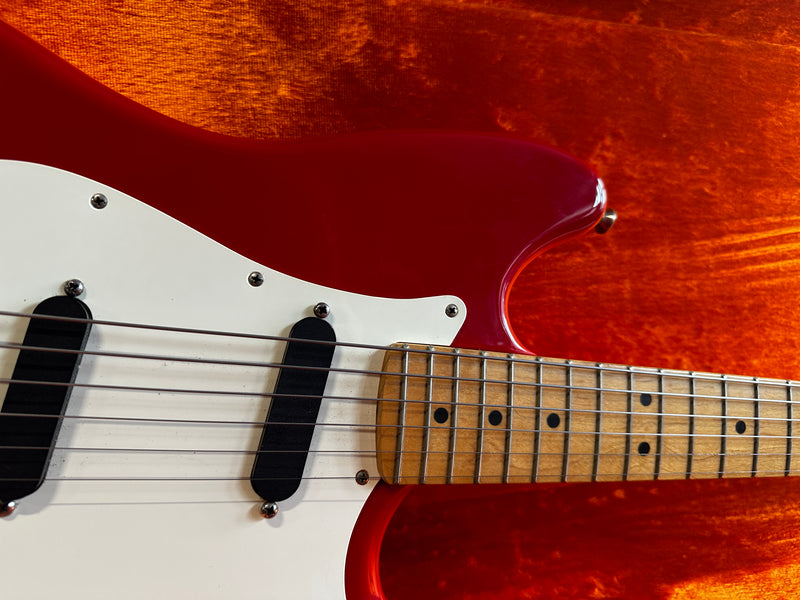 Fender Traditional Duo-Sonic Torino Red 1995