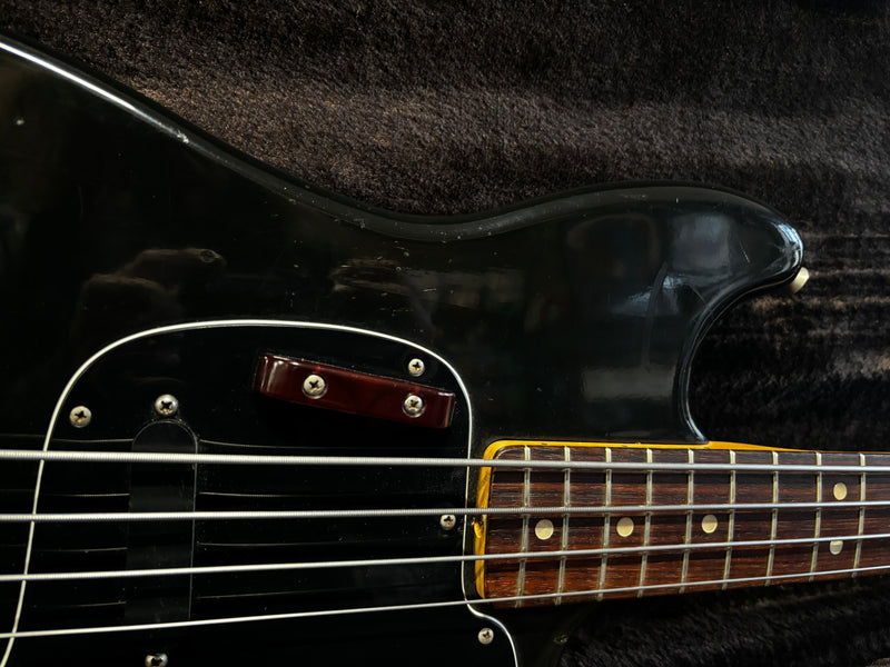 Fender Musicmaster Bass Black 1976