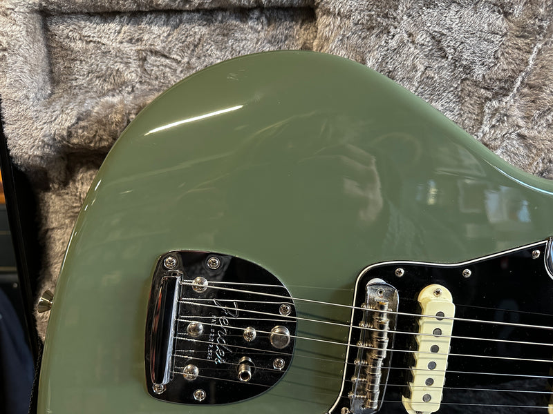 Fender American Professional Jaguar Antique Olive 2017