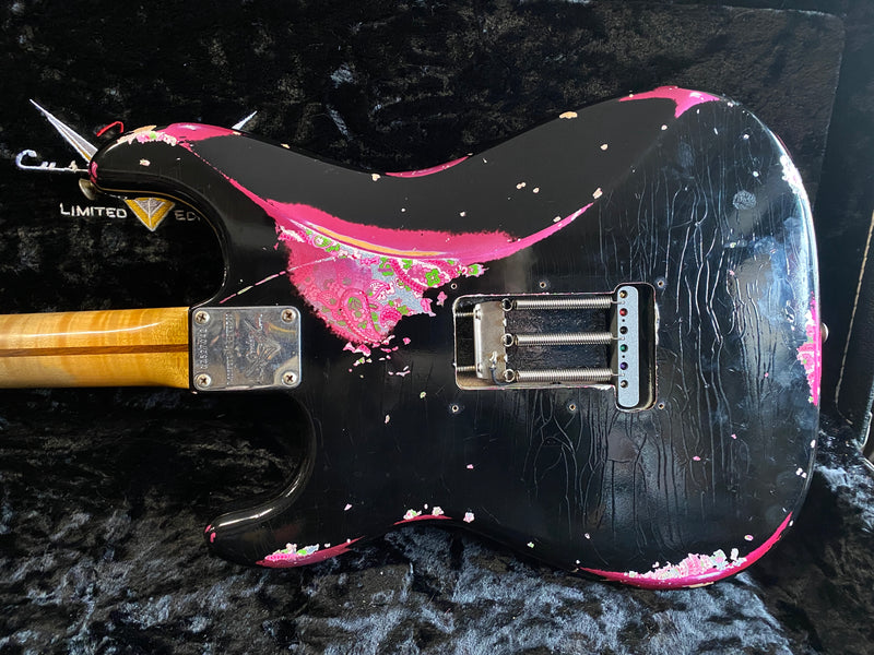 Fender Custom Shop '57 Stratocaster Relic Limited Edition Black Over Pink Paisley 2016