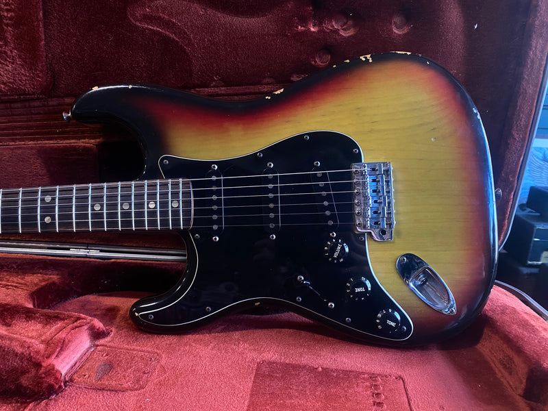 Fender Stratocaster Left-Handed Sunburst 1977