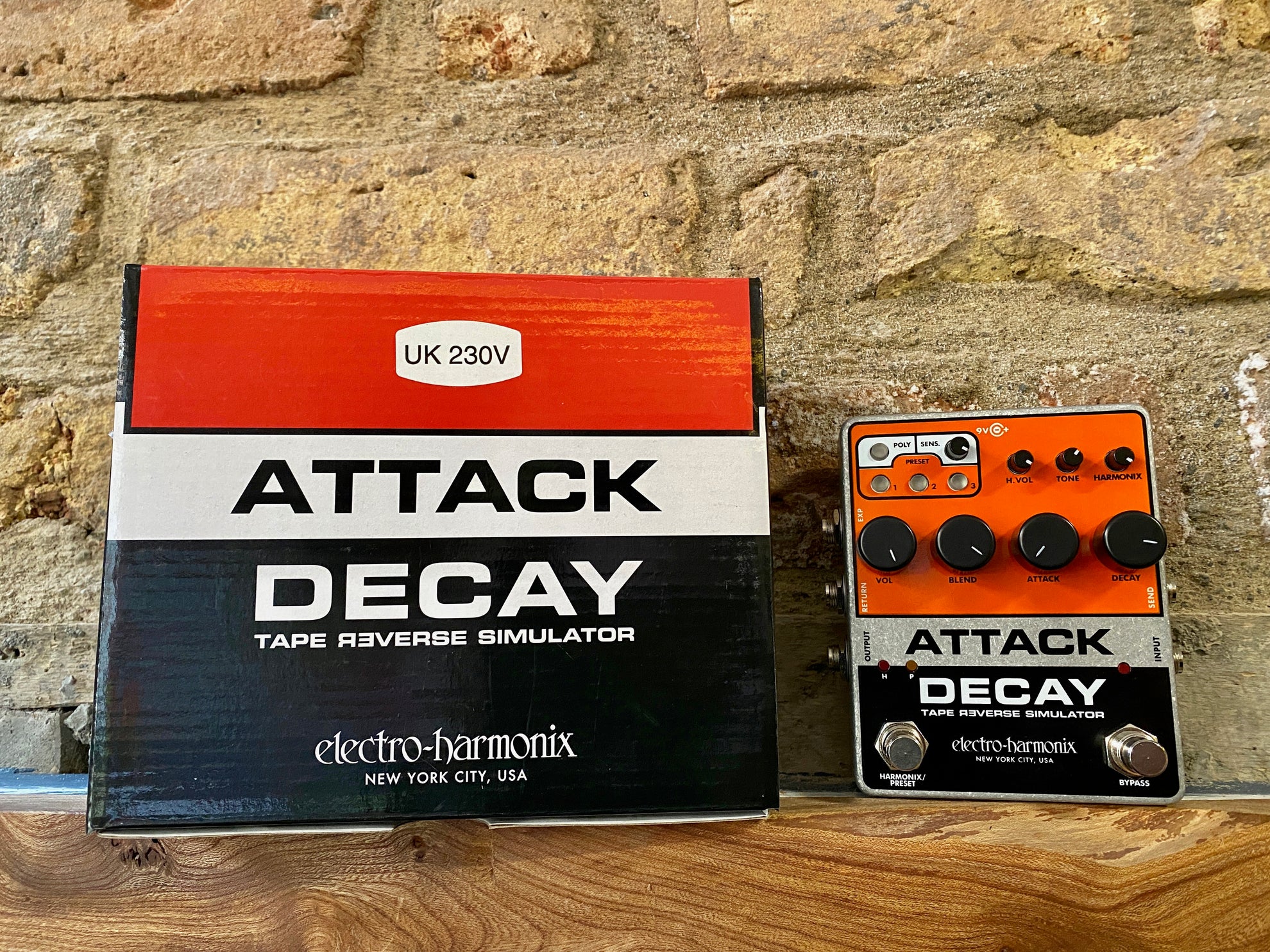 ELECTRO-HARMONIX Attack Decay Tape Reverse Simulator エフェクター